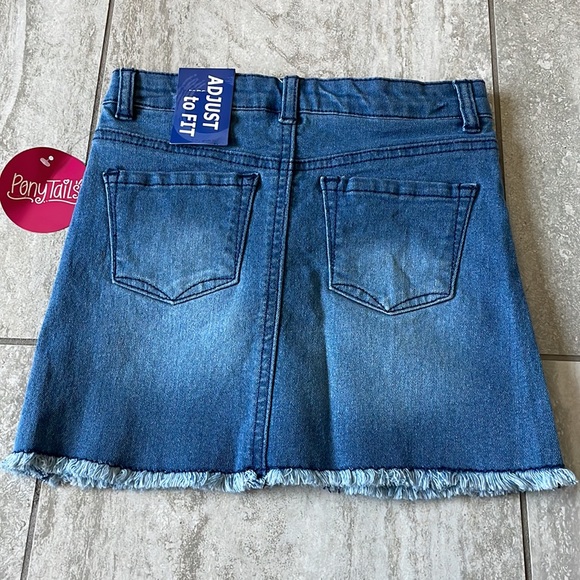 Ponytails Size 5,blue skirt with under shorts,5 pockets,elastic to adjust waist - Picture 5 of 7